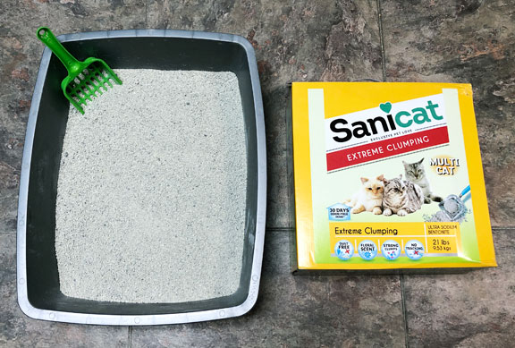 We hebben Sanicat Extreme Scented Litter enkele weken getest in een huis met meerdere katten.